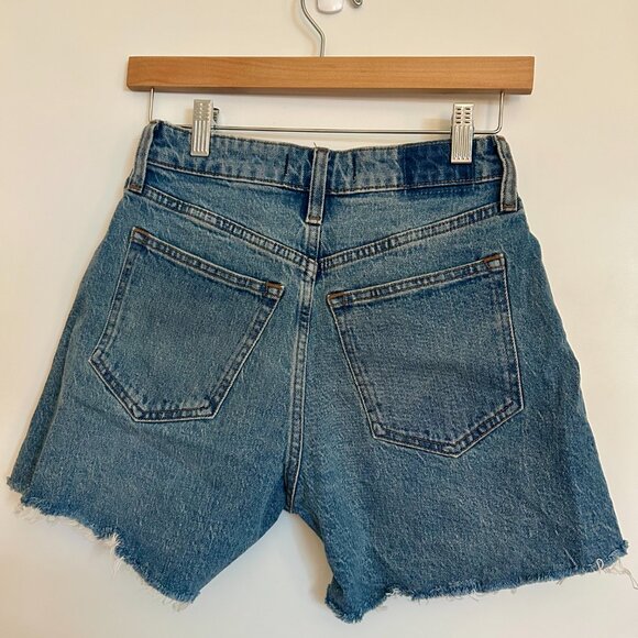 Abercrombie Curve Love High Rise Dad Short - Size 24 NWT - Picture 2 of 3